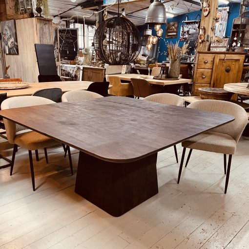 Eettafel Aron vierkant 150 - bruin