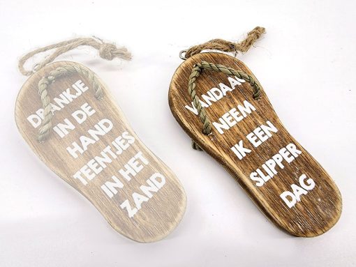 slippertje hangend vandaag neem ik een slipper dag natural