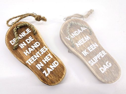 slippertje hangend drankje in de hand natural