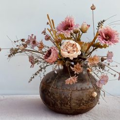 Boeket inclusief vintage vaas/pot 35x29cm