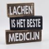 3 blokken 3x20cm lachen is het beste medicijn