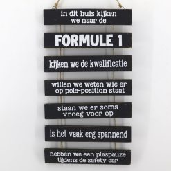 Tekstbord in dit huis kijken wij F1 43x24cm