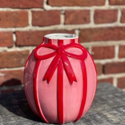 Aardewerk vaas strik roze/rood 17x17x18,5cm