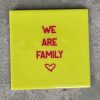Tegeltje We are family | Hippe Spreuktegel | Afscheid cadeau| Nieuwe woning cadeau | Housewarming cadeau |Verjaardagscadeau | Birthday |Verjaardag |brievenbuscadeau