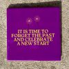 Tegeltje it is time to forget | Hippe Spreuktegel | Afscheid cadeau| Nieuwe woning cadeau | Housewarming cadeau |Verjaardagscadeau | Birthday |Verjaardag |brievenbuscadeau