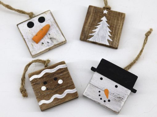Kerst hangers set van 4 6x6cm