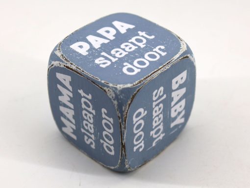 Dobbelsteen Mama Papa baby slaapt door 8x8cm